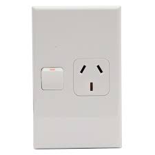 Pdl Single outlet 10A V White